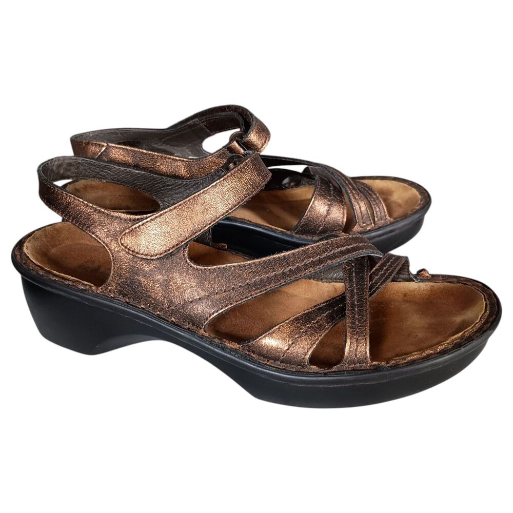 Naot Paris Womens 38/US 7 Metallic Copper Strappy Leather Sandals